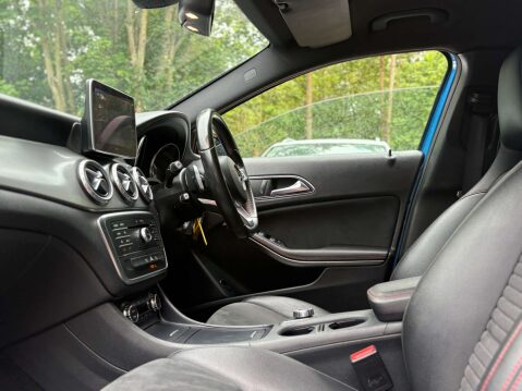 Mercedes-Benz GLA 2.1 GLA200d AMG Line 7G-DCT Euro 6 (s/s) 5dr 49