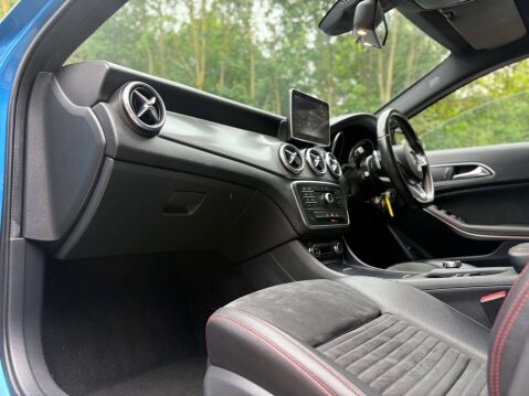 Mercedes-Benz GLA 2.1 GLA200d AMG Line 7G-DCT Euro 6 (s/s) 5dr 51