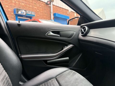 Mercedes-Benz GLA 2.1 GLA200d AMG Line 7G-DCT Euro 6 (s/s) 5dr 58