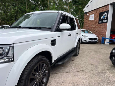 Land Rover Discovery 3.0 SD V6 Graphite Auto 4WD Euro 6 (s/s) 5dr 27