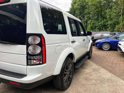 Land Rover Discovery 3.0 SD V6 Graphite Auto 4WD Euro 6 (s/s) 5dr 18