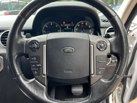 Land Rover Discovery 3.0 SD V6 Graphite Auto 4WD Euro 6 (s/s) 5dr 49