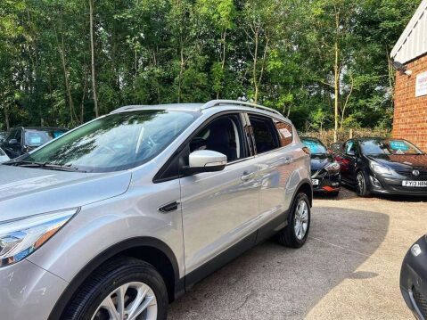 Ford Kuga 1.5T EcoBoost Titanium 2WD Euro 6 (s/s) 5dr 9