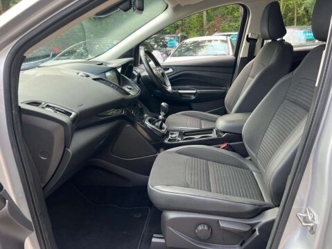 Ford Kuga 1.5T EcoBoost Titanium 2WD Euro 6 (s/s) 5dr 29