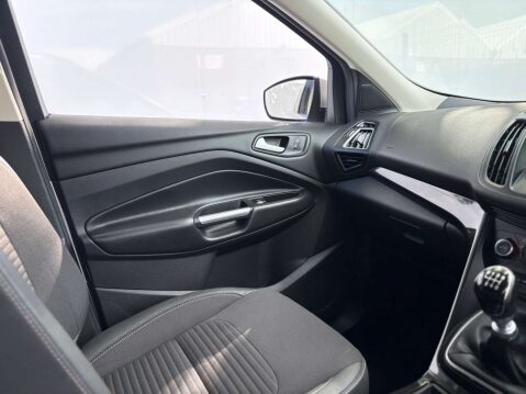 Ford Kuga 1.5T EcoBoost Titanium 2WD Euro 6 (s/s) 5dr 11