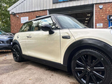 Mini Hatch 2.0 Cooper S Euro 6 (s/s) 3dr 3