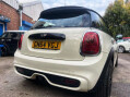 Mini Hatch 2.0 Cooper S Euro 6 (s/s) 3dr 29