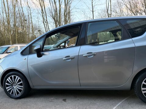 Vauxhall Meriva 1.4 Meriva Exclusive 5dr 10