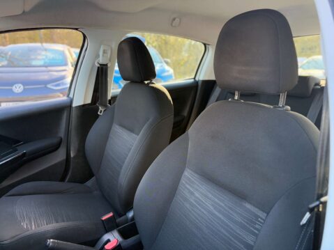 Peugeot 208 1.6 208 Access A/C Blue HDi 5dr 31