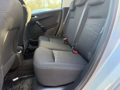 Peugeot 208 1.6 208 Access A/C Blue HDi 5dr 37