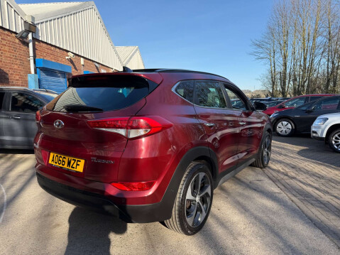 Hyundai TUCSON 1.7 Tucson Premium SE Blue Drive 2WD CRDi Semi-Auto 5dr 29