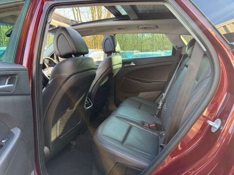 Hyundai TUCSON 1.7 Tucson Premium SE Blue Drive 2WD CRDi Semi-Auto 5dr 41