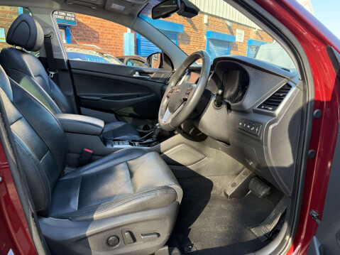 Hyundai TUCSON 1.7 Tucson Premium SE Blue Drive 2WD CRDi Semi-Auto 5dr 48