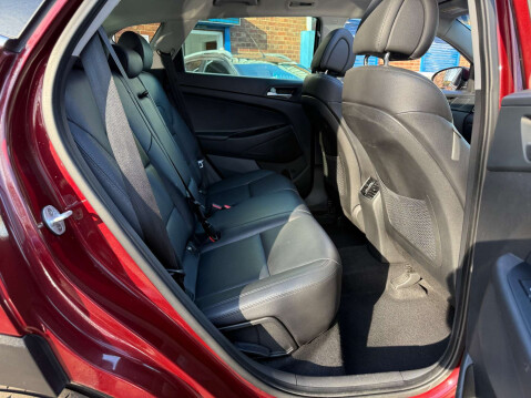 Hyundai TUCSON 1.7 Tucson Premium SE Blue Drive 2WD CRDi Semi-Auto 5dr 47