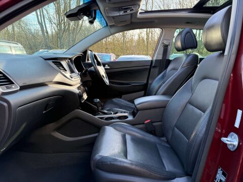 Hyundai TUCSON 1.7 Tucson Premium SE Blue Drive 2WD CRDi Semi-Auto 5dr 35