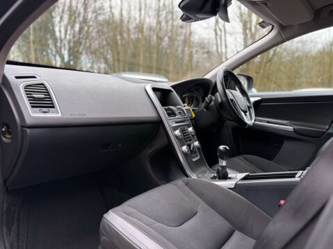 Volvo XC60 2.4 XC60 SE Nav D4 AWD 4WD 5dr 34