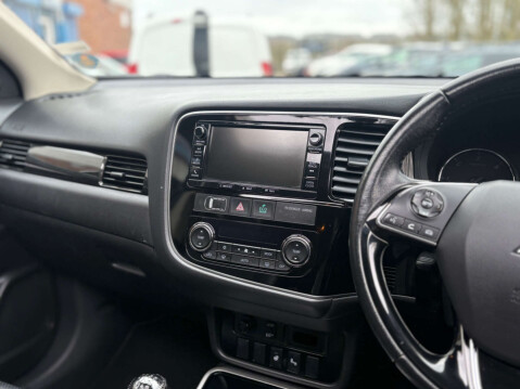 Mitsubishi Outlander 2.3 Outlander DI-D 4 4WD 5dr 66