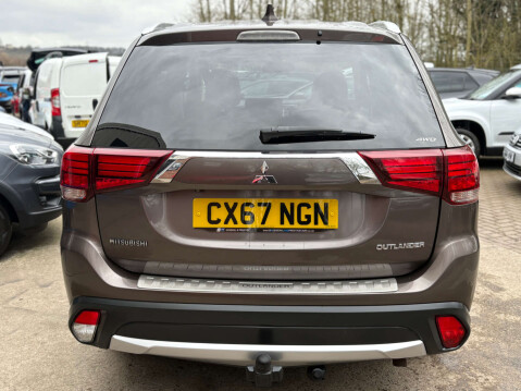 Mitsubishi Outlander 2.3 Outlander DI-D 4 4WD 5dr 19