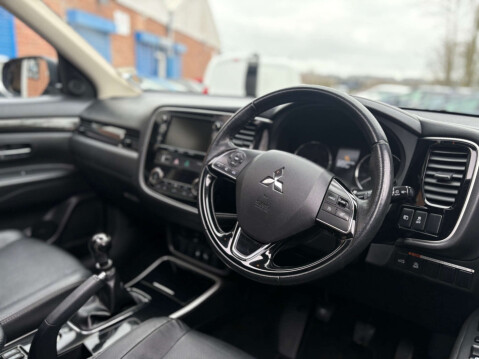 Mitsubishi Outlander 2.3 Outlander DI-D 4 4WD 5dr 62