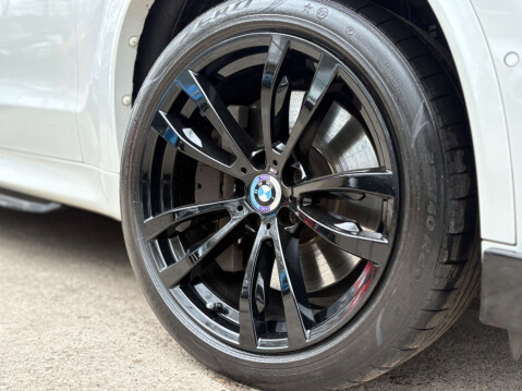BMW X5 3.0 X5 M50D Auto 4WD 5dr 8