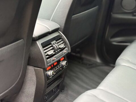 BMW X5 3.0 X5 M50D Auto 4WD 5dr 53