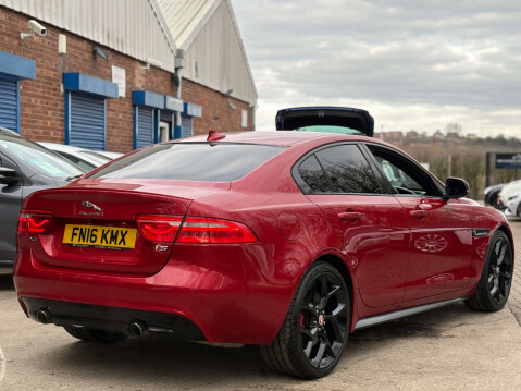 Jaguar XE 3.0 XE S V6 Auto 4dr 17