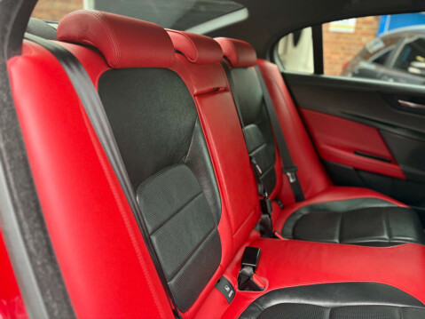Jaguar XE 3.0 XE S V6 Auto 4dr 37