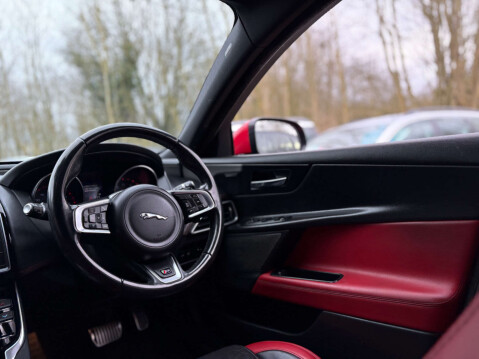 Jaguar XE 3.0 XE S V6 Auto 4dr 43