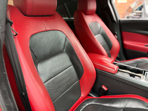 Jaguar XE 3.0 XE S V6 Auto 4dr 51