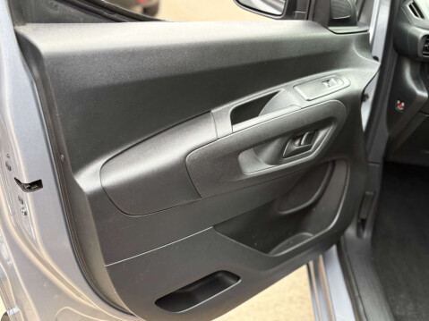 Vauxhall Combo 1.5 Combo 2000 Edition S/S Auto 49