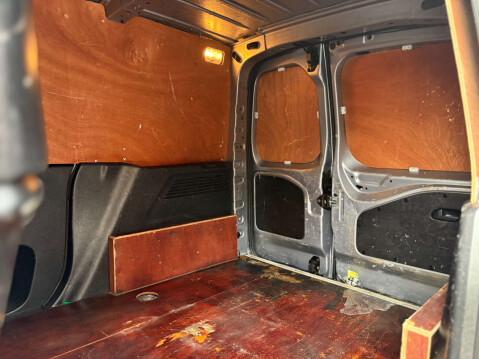 Vauxhall Combo 1.5 Combo 2000 Edition S/S Auto 17