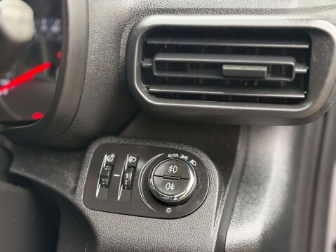 Vauxhall Combo 1.5 Combo 2000 Edition S/S Auto 35