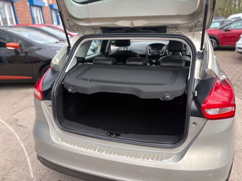 Ford Focus 1.0 Focus Titanium X 5dr 17
