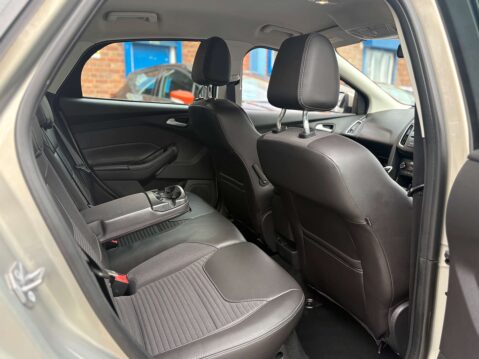 Ford Focus 1.0 Focus Titanium X 5dr 48