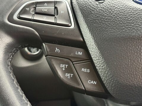 Ford Focus 1.0 Focus Titanium X 5dr 40