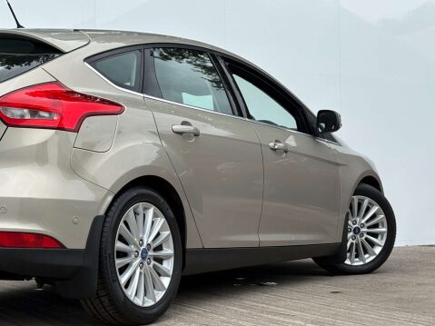 Ford Focus 1.0 Focus Titanium X 5dr 19