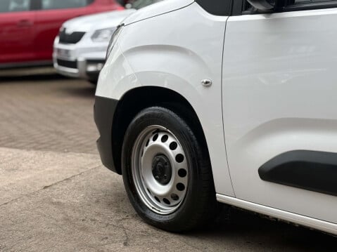 Vauxhall Combo 1.5 Combo 2000 Edition S/S Auto 10