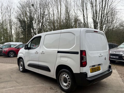 Vauxhall Combo 1.5 Combo 2000 Edition S/S Auto 9