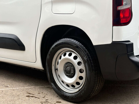 Vauxhall Combo 1.5 Combo 2000 Edition S/S Auto 13