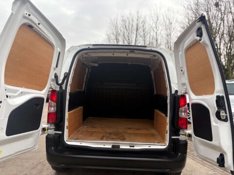 Vauxhall Combo 1.5 Combo 2000 Edition S/S Auto 38