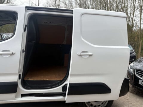 Vauxhall Combo 1.5 Combo 2000 Edition S/S Auto 16