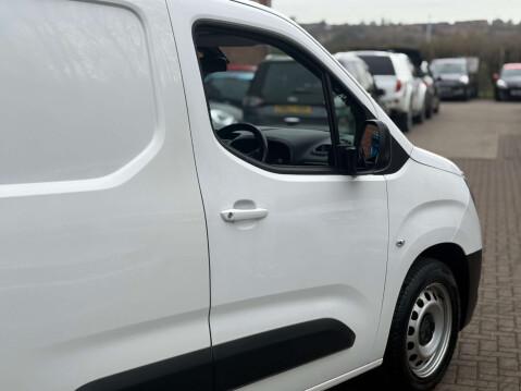 Vauxhall Combo 1.5 Combo 2000 Edition S/S Auto 41
