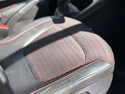 Renault Captur 1.5 Captur Signature Energy dCi S/S 5dr 37