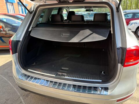 Volkswagen Touareg 3.0 Touareg V6 SE TDI BlueMotion Technology Auto 4WD 5dr 22