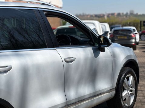 Volkswagen Touareg 3.0 Touareg V6 SE TDI BlueMotion Technology Auto 4WD 5dr 25