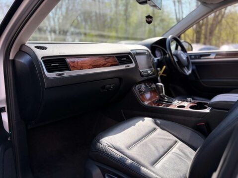 Volkswagen Touareg 3.0 Touareg V6 SE TDI BlueMotion Technology Auto 4WD 5dr 27