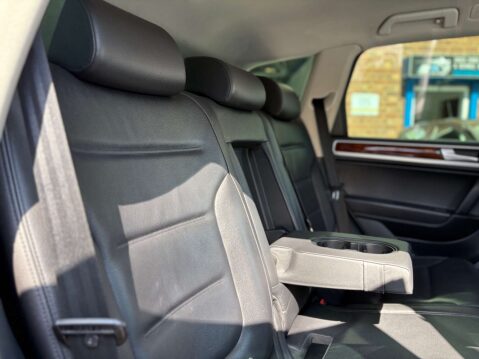 Volkswagen Touareg 3.0 Touareg V6 SE TDI BlueMotion Technology Auto 4WD 5dr 46