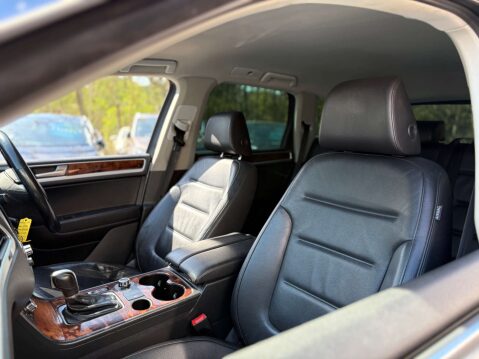 Volkswagen Touareg 3.0 Touareg V6 SE TDI BlueMotion Technology Auto 4WD 5dr 32