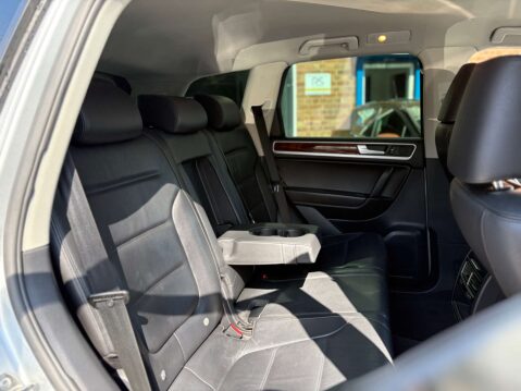 Volkswagen Touareg 3.0 Touareg V6 SE TDI BlueMotion Technology Auto 4WD 5dr 44