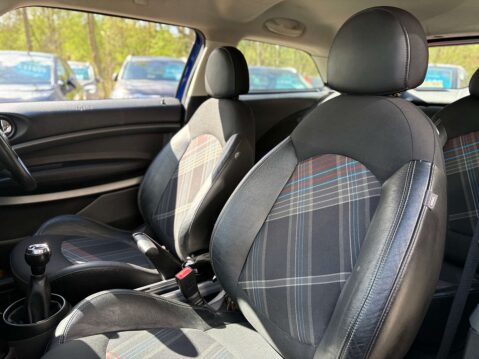 Mini Paceman 2.0 Paceman Cooper SD ALL4 4WD 3dr 28